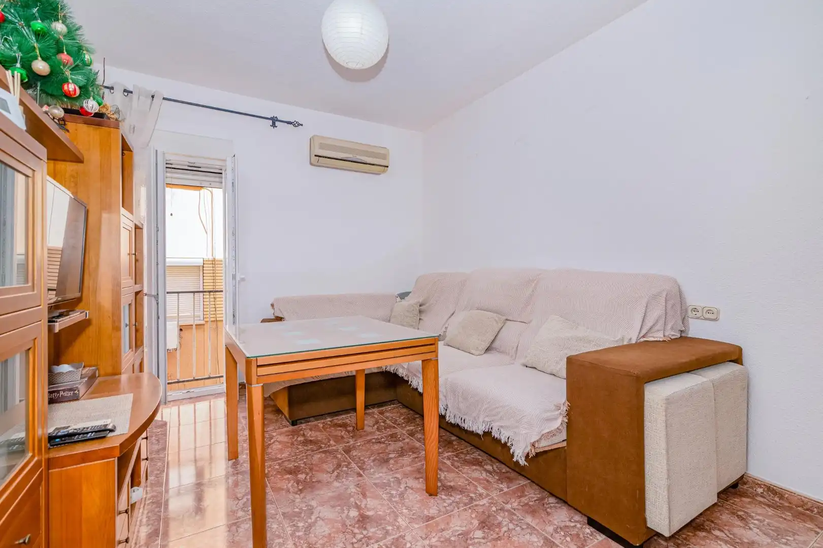 Sala de estar de Piso en venta en Granada con Calefacción y Amueblado