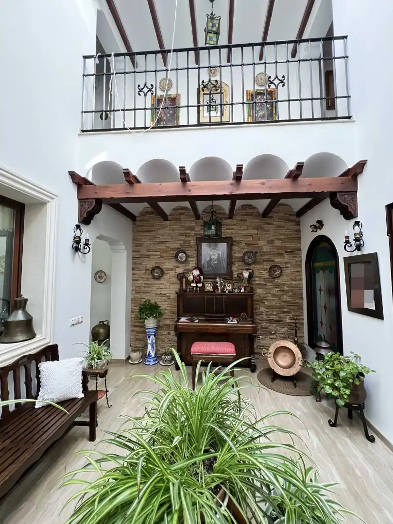 Houses for sale in Estepa  with Air Conditioner, Terrace and Storage room