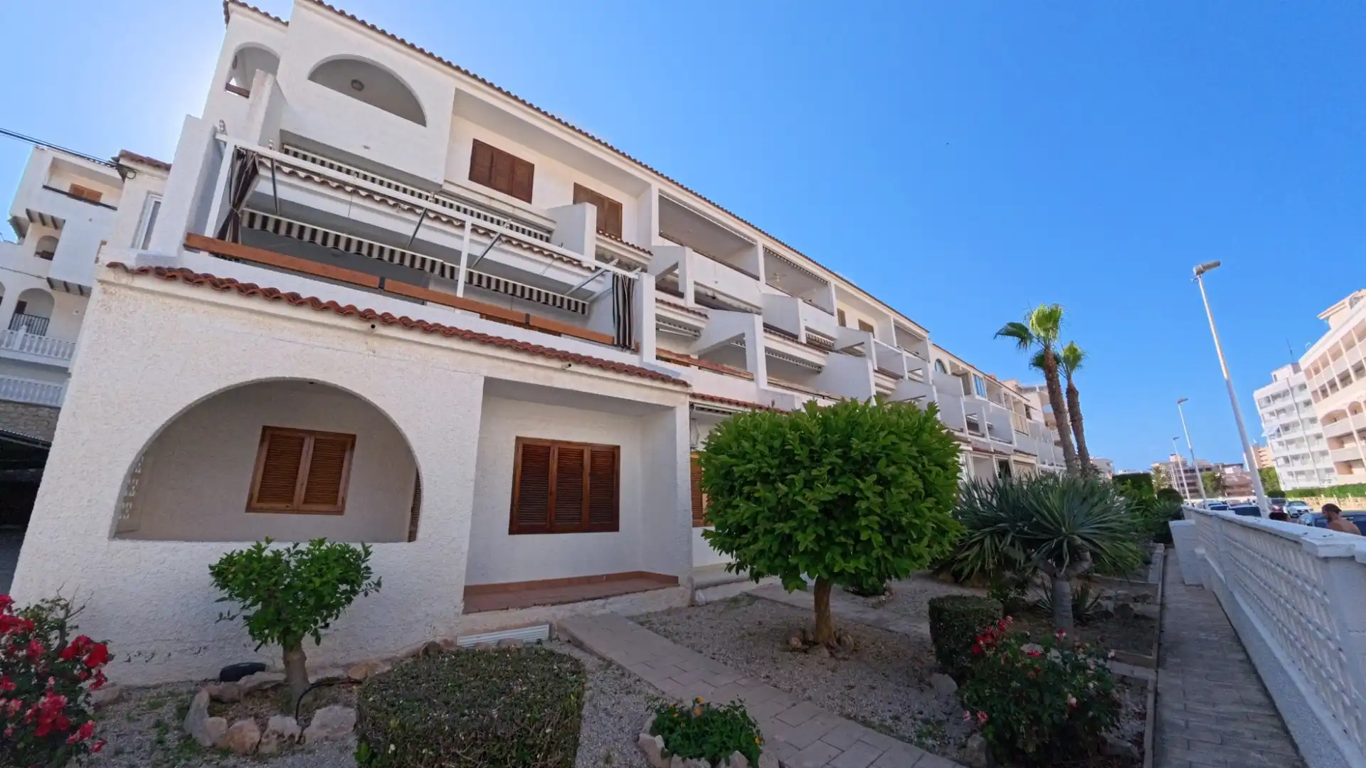 Vista exterior de Piso en venta en Elche / Elx con Calefacción, Terraza y Trastero