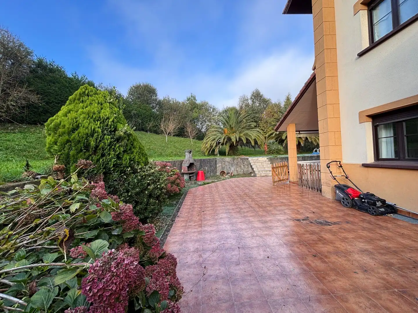 Jardí de Casa o xalet en venda en Irun  amb Calefacció, Jardí privat i Traster