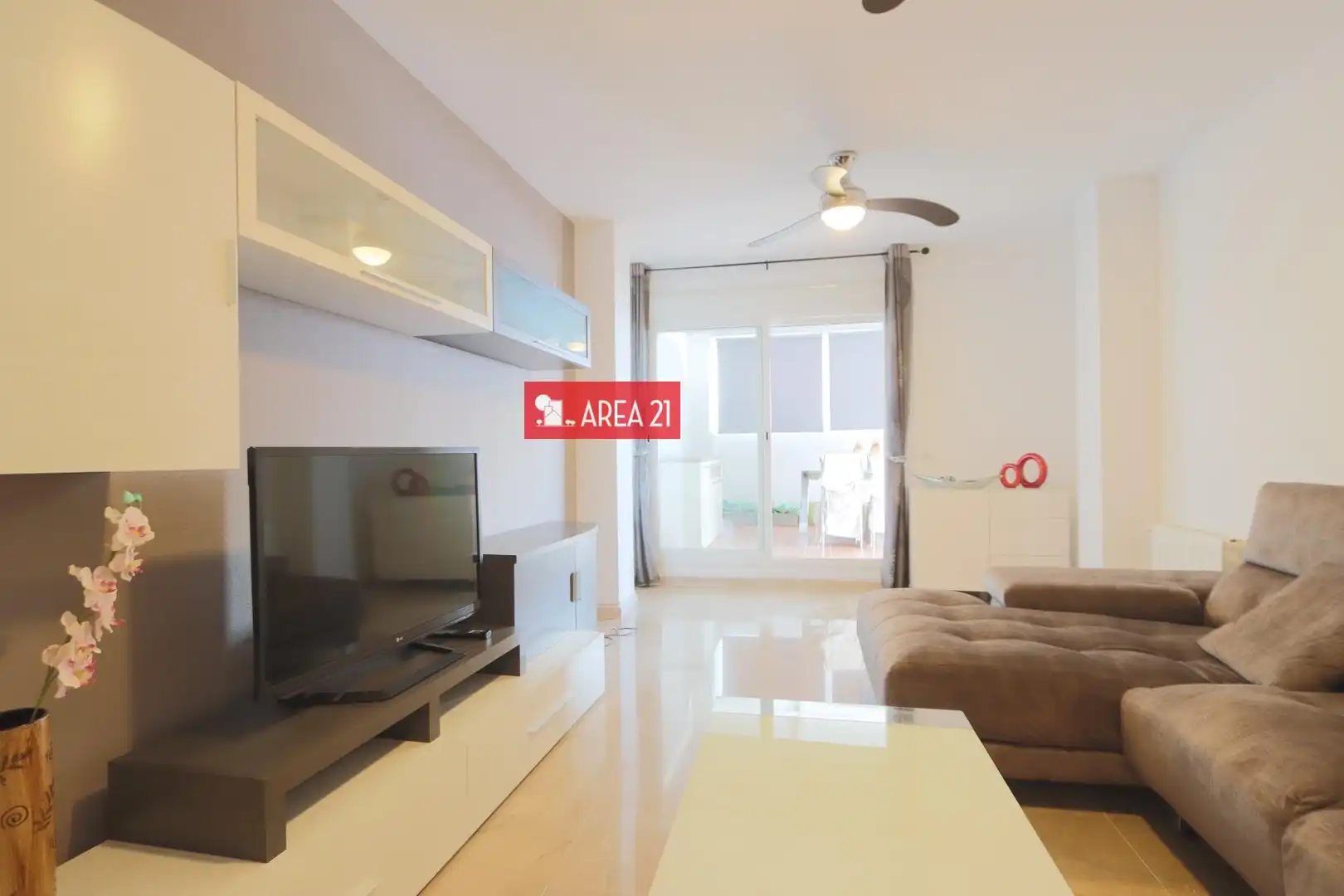 Sala de estar de Ático en venta en La Pobla de Vallbona con Aire acondicionado, Calefacción y Terraza