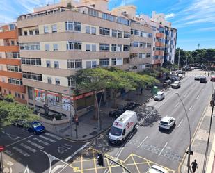 Exterior view of Flat for sale in  Santa Cruz de Tenerife Capital  with Balcony