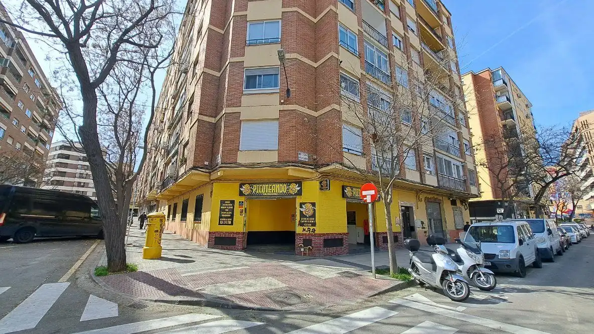Außenansicht von Geschaftsraum zur Miete in Zaragoza