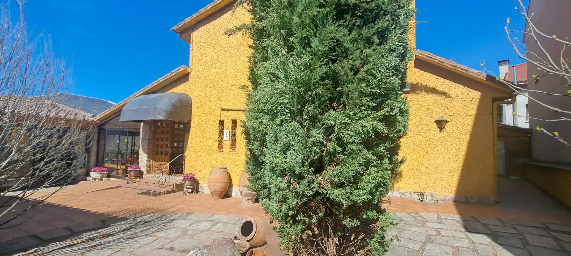 Vista exterior de Casa o xalet en venda en Talamanca de Jarama amb Calefacció, Jardí privat i Forn