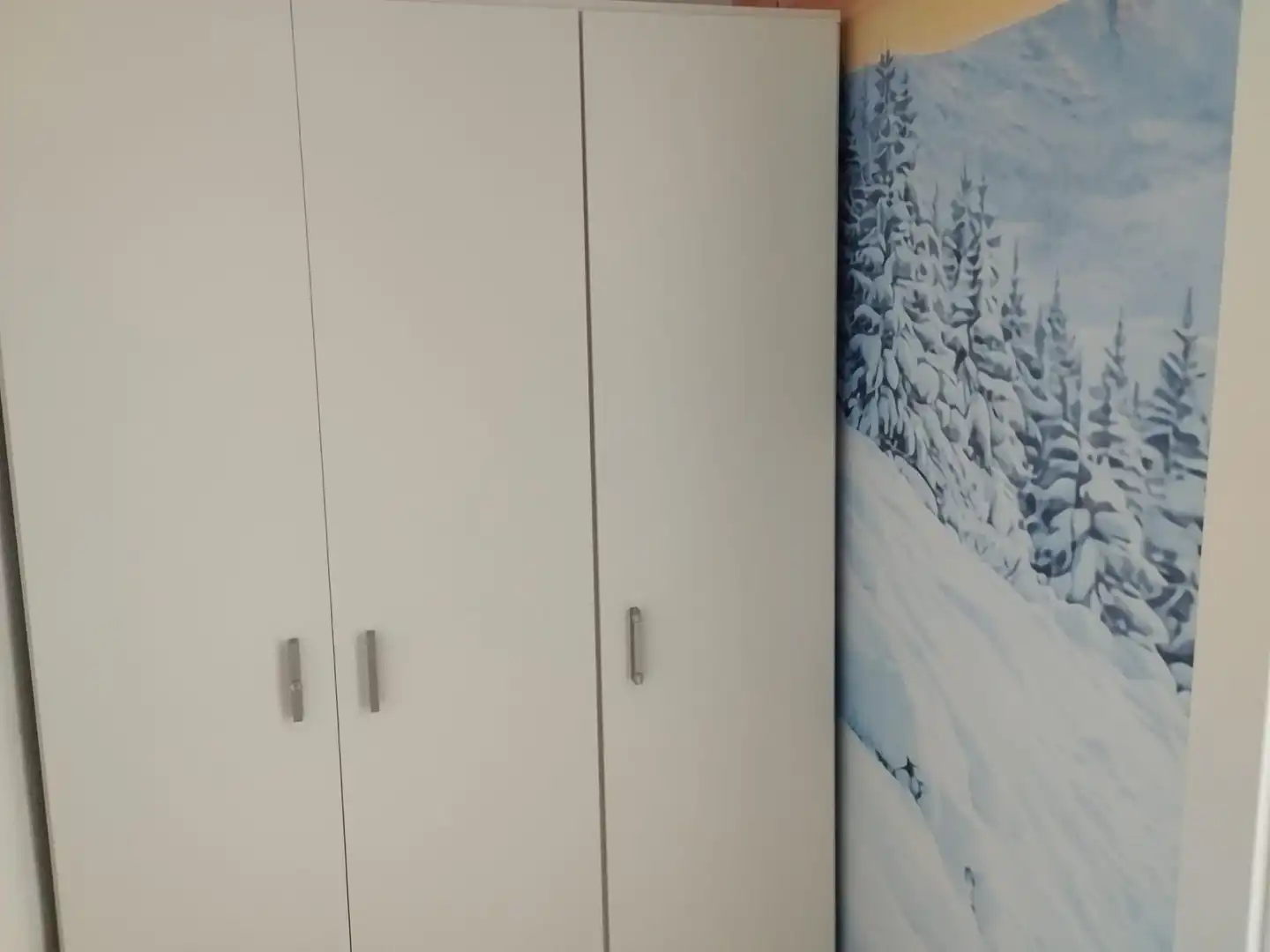 Erdgeschoss zur Miete in Ambroz