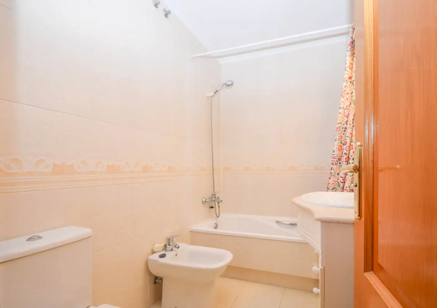 Bathroom of Flat for rent in Portádego - Vilaboa Norte