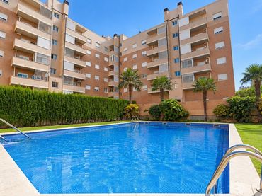 Attico con piscina in vendita a Calle JOSEP CARNER