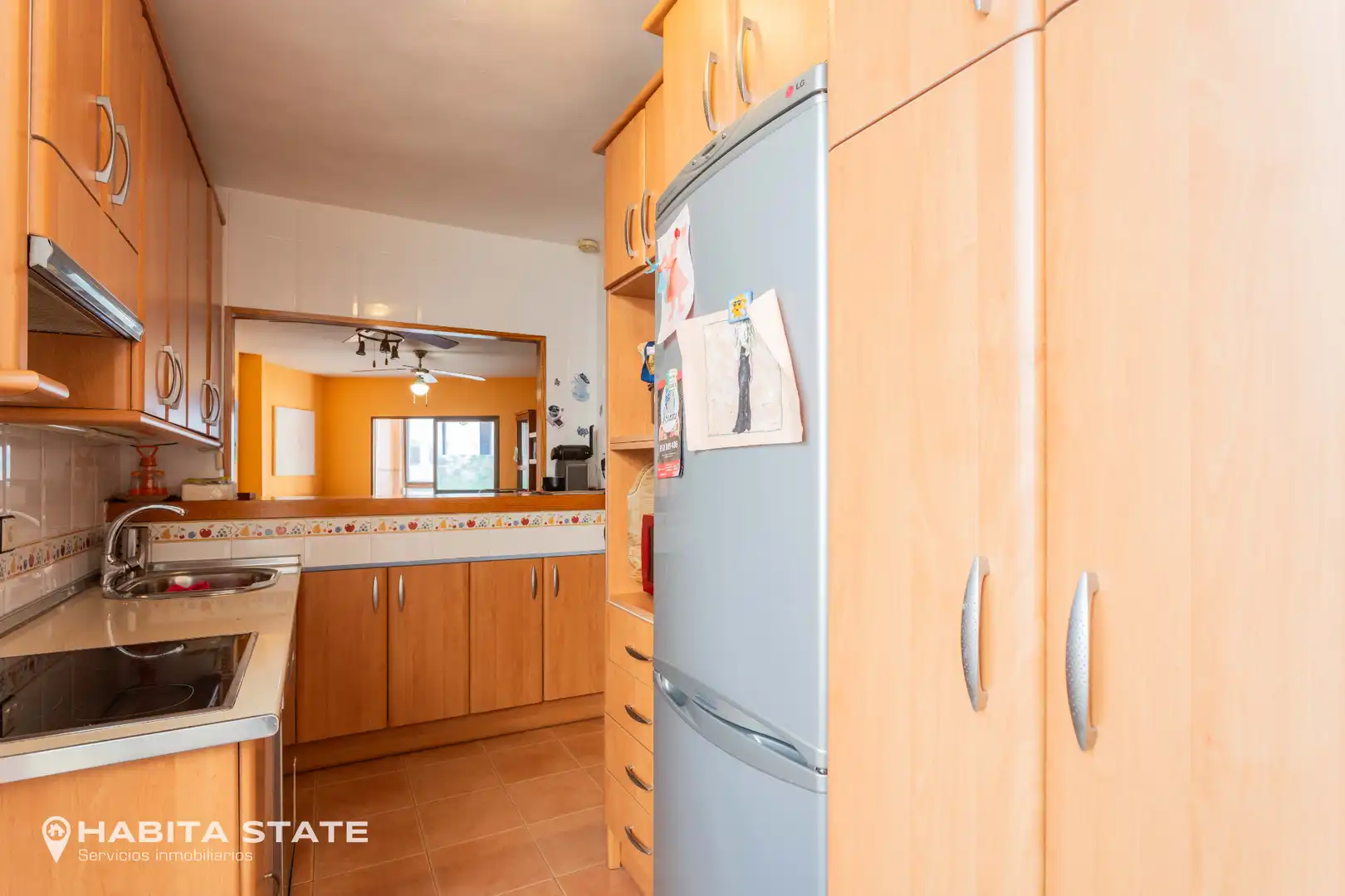 Cocina de Apartamento en venta en Almería con Aire acondicionado, Calefacción y Terraza