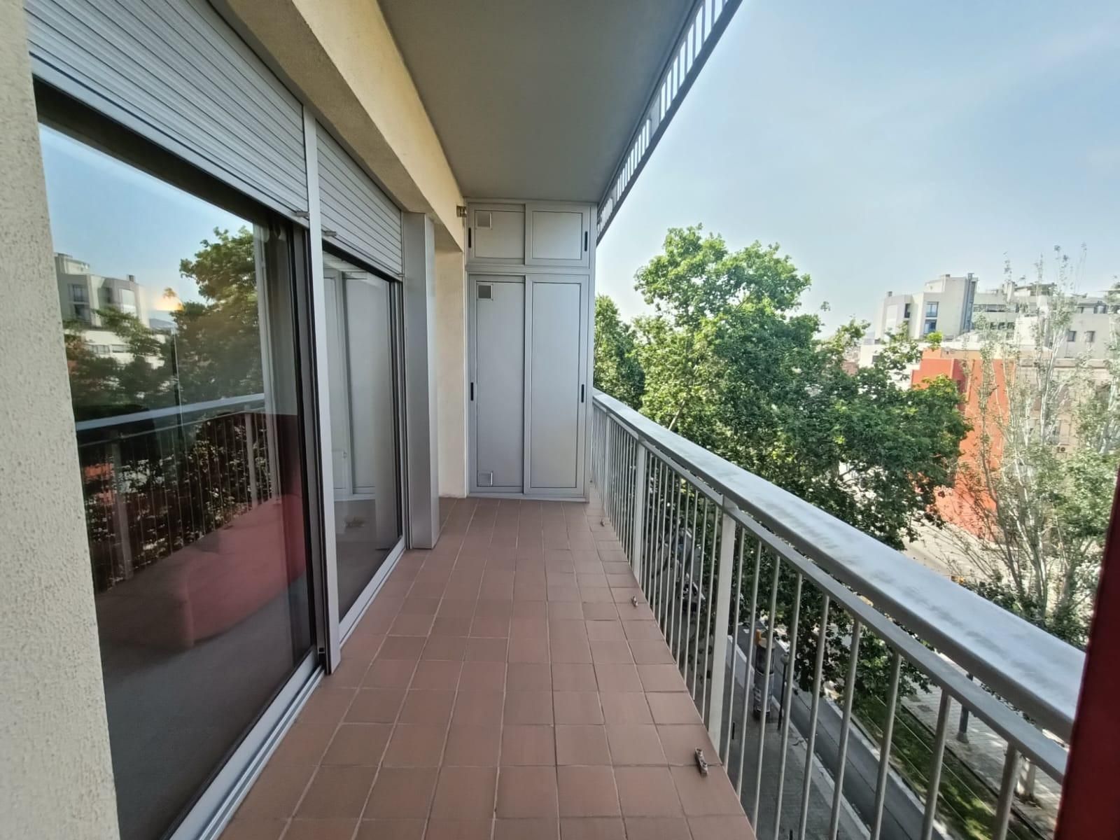 Terrassa de Apartament en venda en Sant Adrià de Besòs amb Aire condicionat, Calefacció i Terrassa