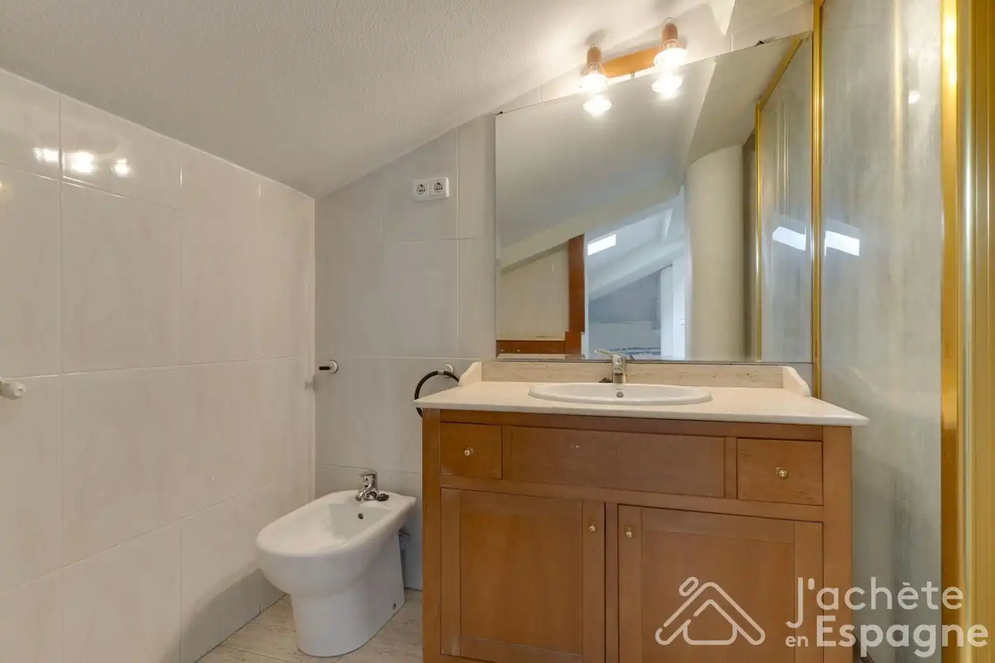 Badezimmer von Maisonette zum Verkauf in Valencia mit Klimaanlage, Heizung und Terrasse