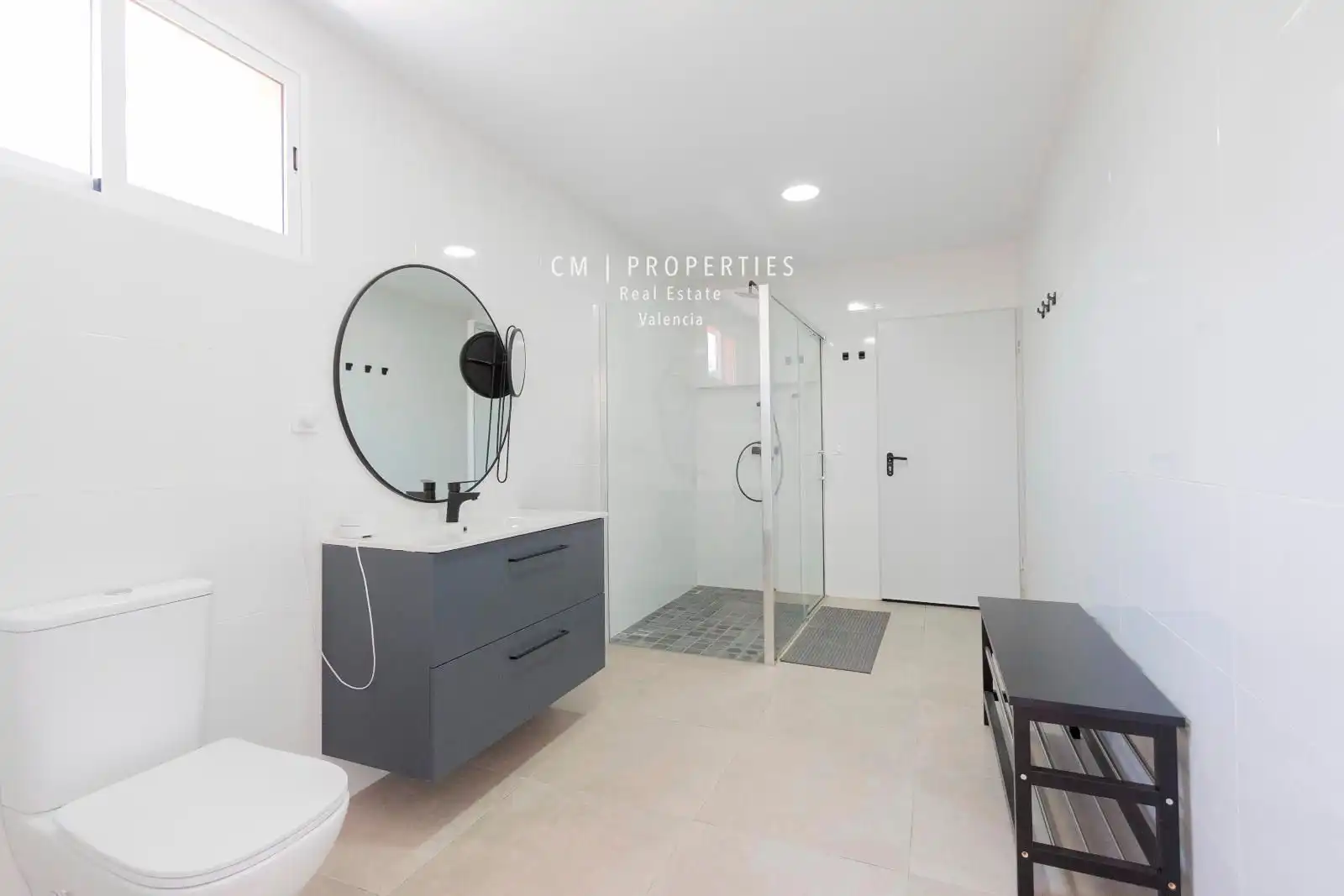 Baño de Casa o chalet en venta en Paterna con Aire acondicionado, Calefacción y Piscina