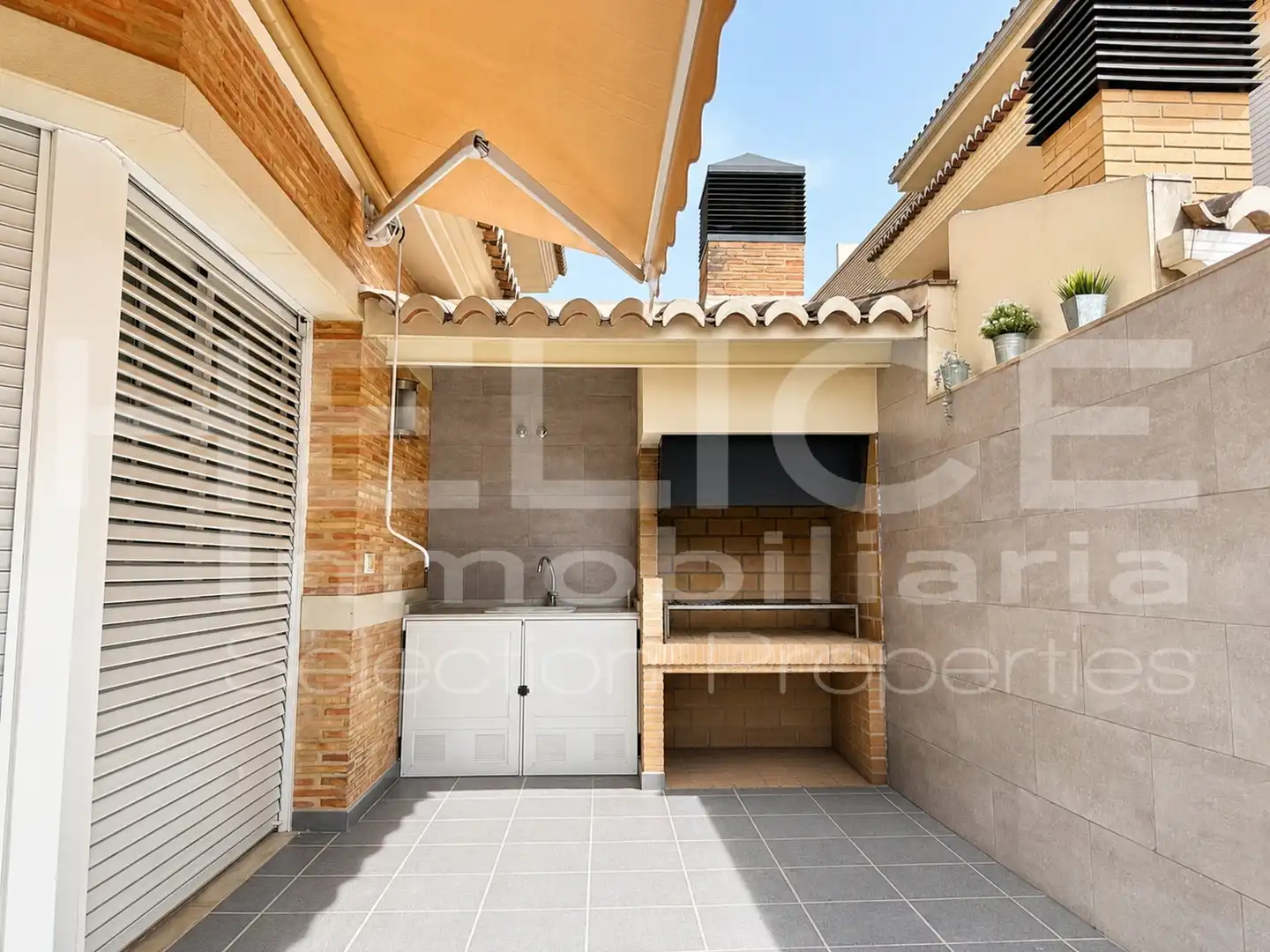 Terraza de Casa o chalet en venta en Sedaví con Aire acondicionado, Calefacción y Parquet
