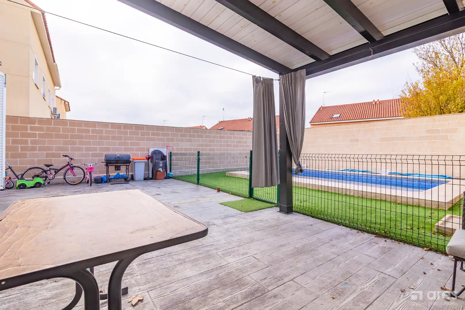 Terrace of Detached homes for sale in El Viso de San Juan  with Air Conditioner, Heating and Private garden