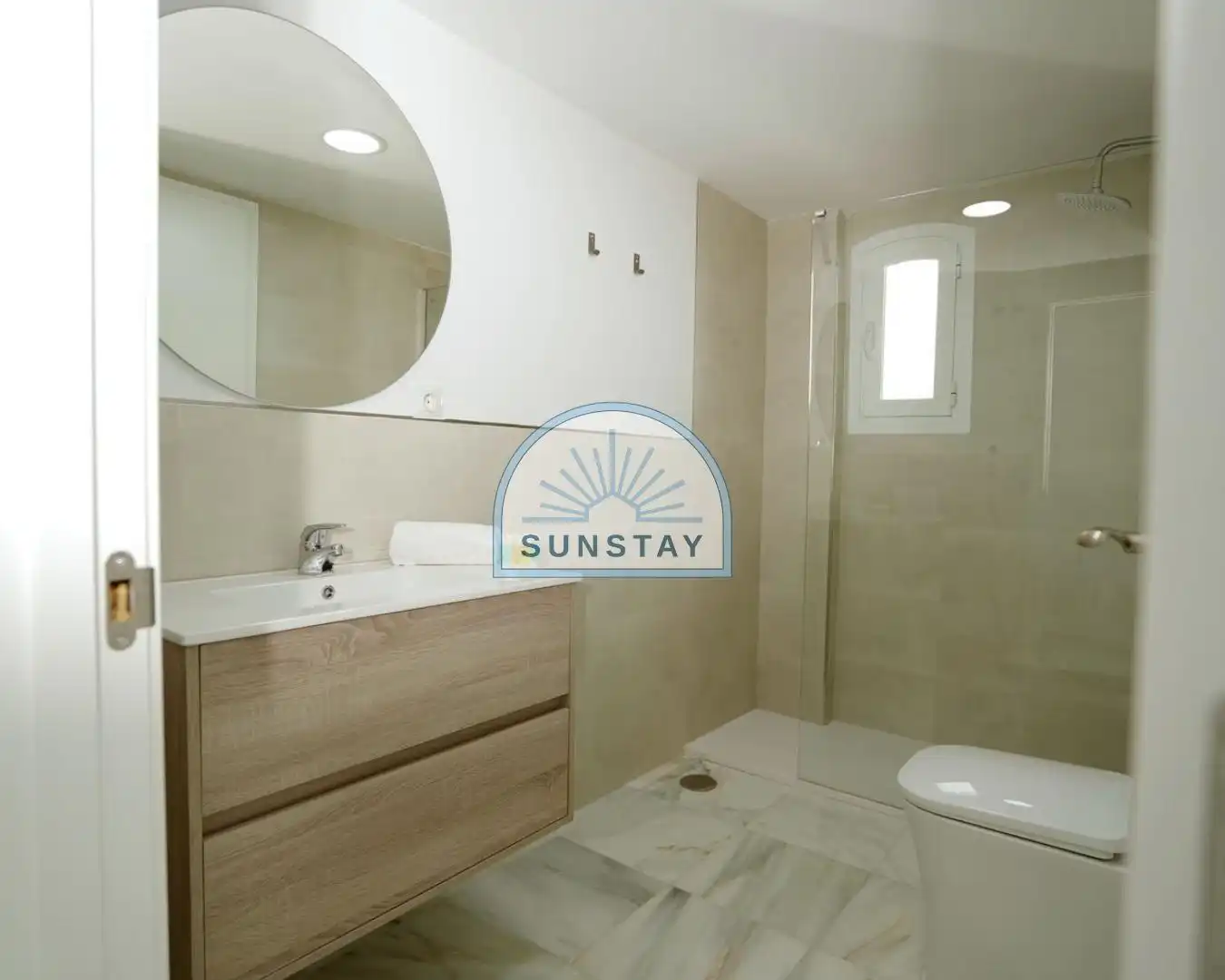 Bathroom of Flat for rent in Nerja  with Air Conditioner, Private garden and Terrace
