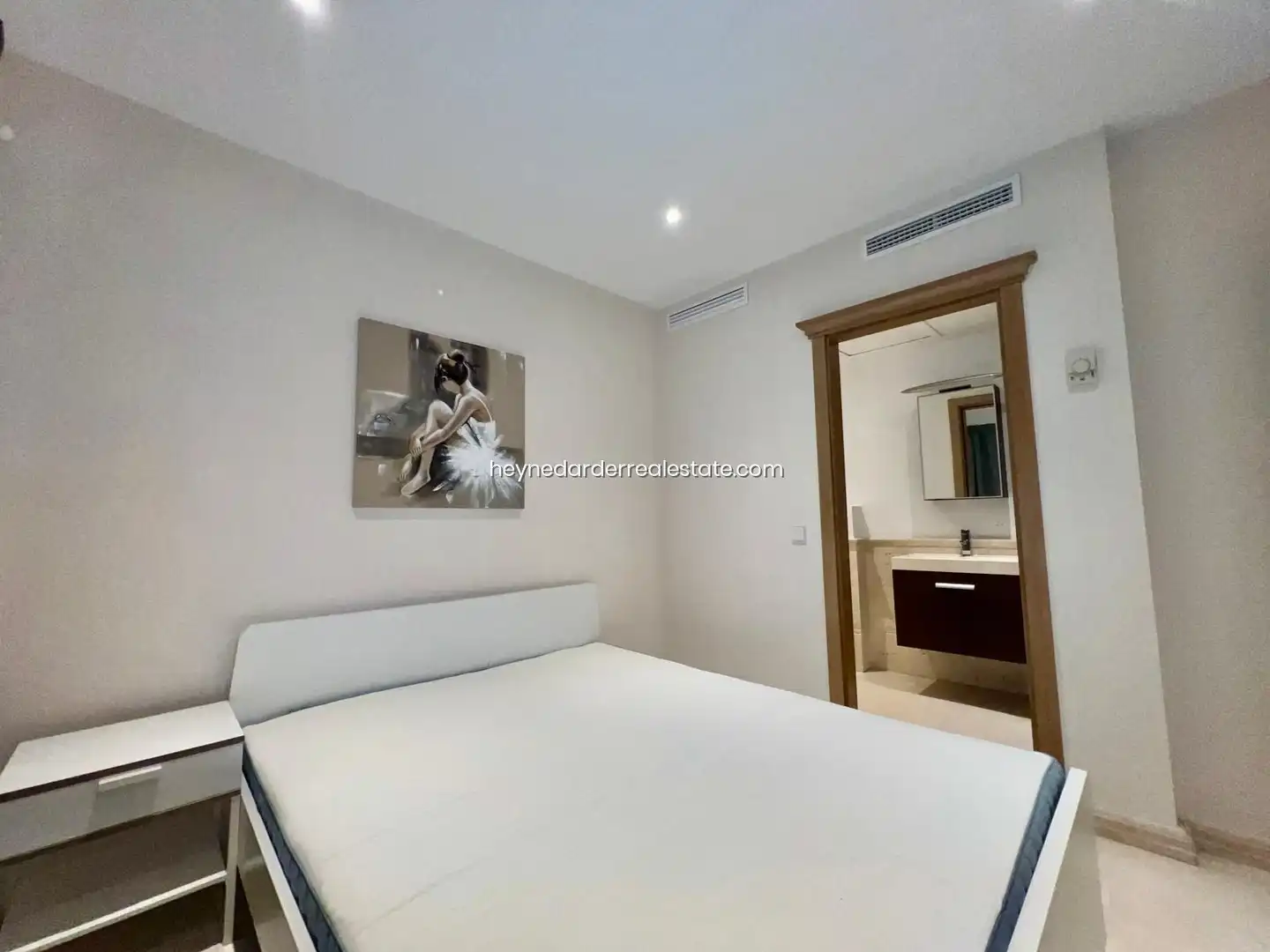 Dormitori de Apartament de lloguer en Calvià amb Aire condicionat, Jardí privat i Traster