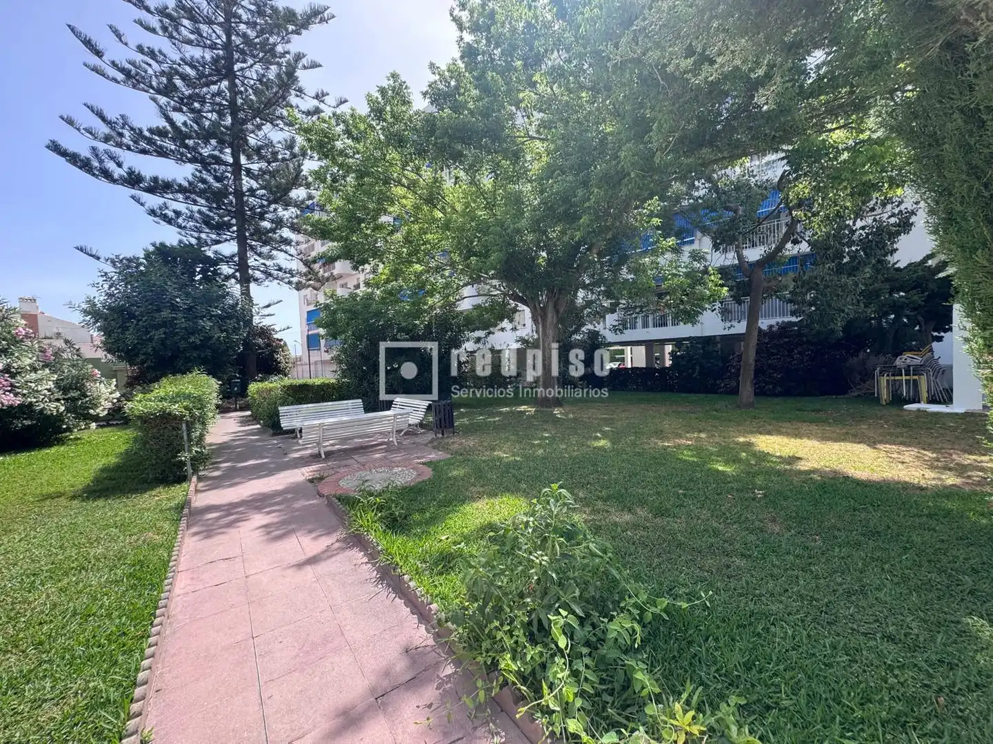 Vista exterior de Piso en venta en Rincón de la Victoria con Aire acondicionado y Terraza