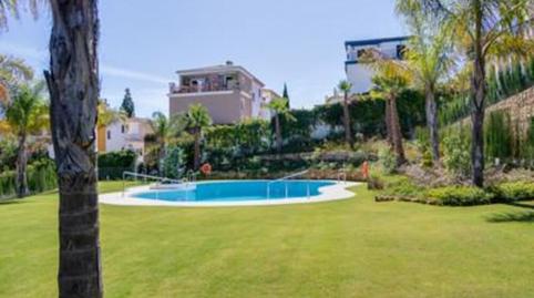 Foto 2 de Ático de alquiler en Lomas de Marbella Club, Málaga