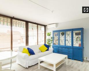 Living room of Flat to rent in  Madrid Capital  with Air Conditioner and Balcony