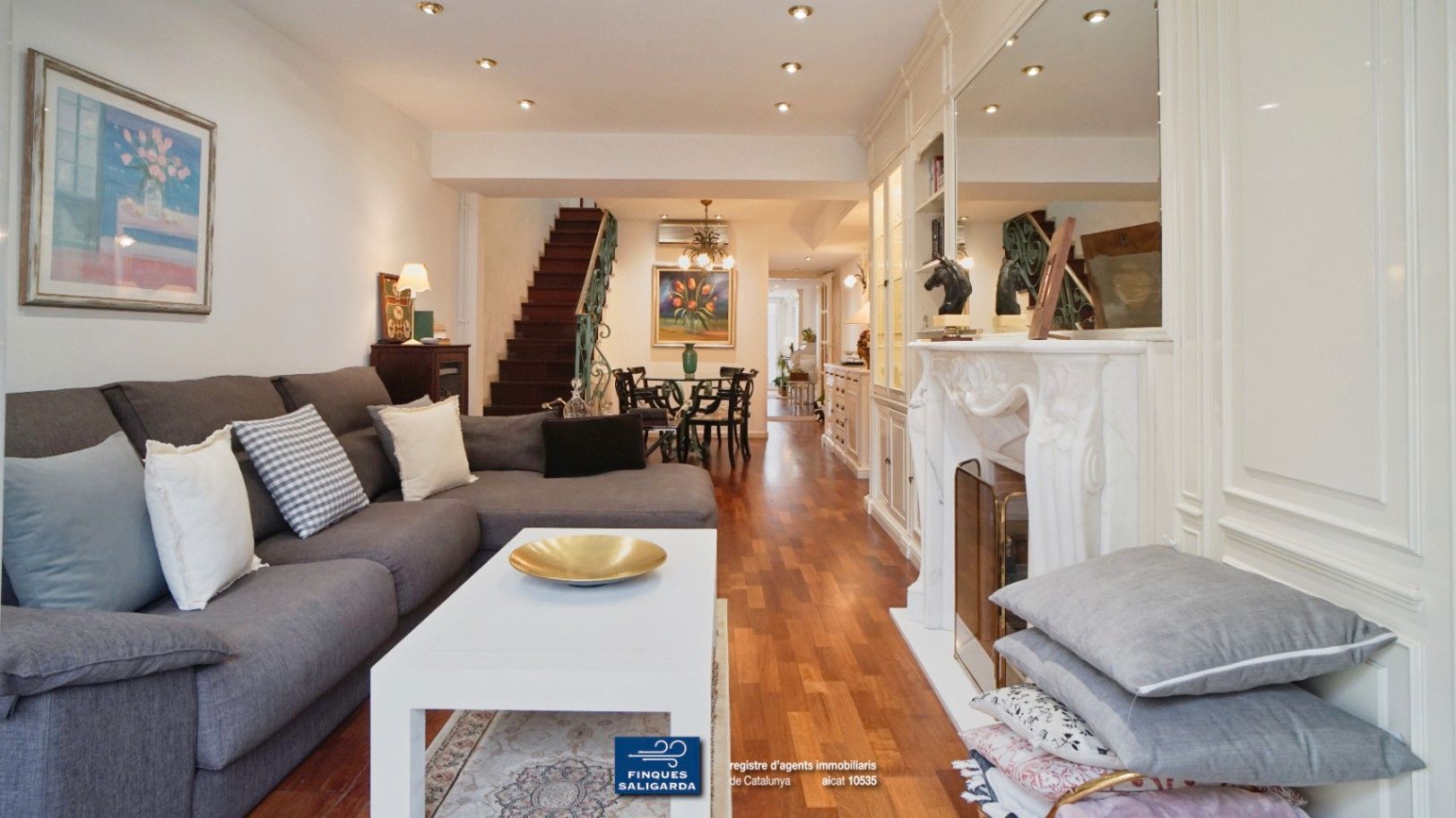 Duplex for sale in Centre