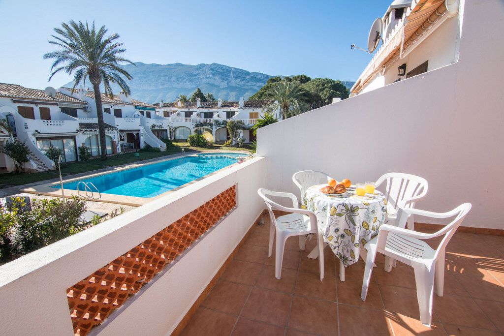 Jardí de Pis de lloguer en Dénia amb Aire condicionat, Calefacció i Terrassa