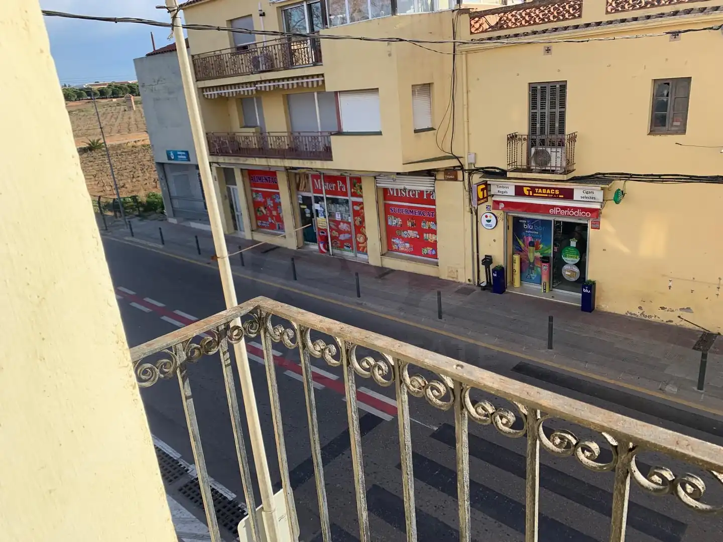 Edificio en venta en Llorenç del Penedès