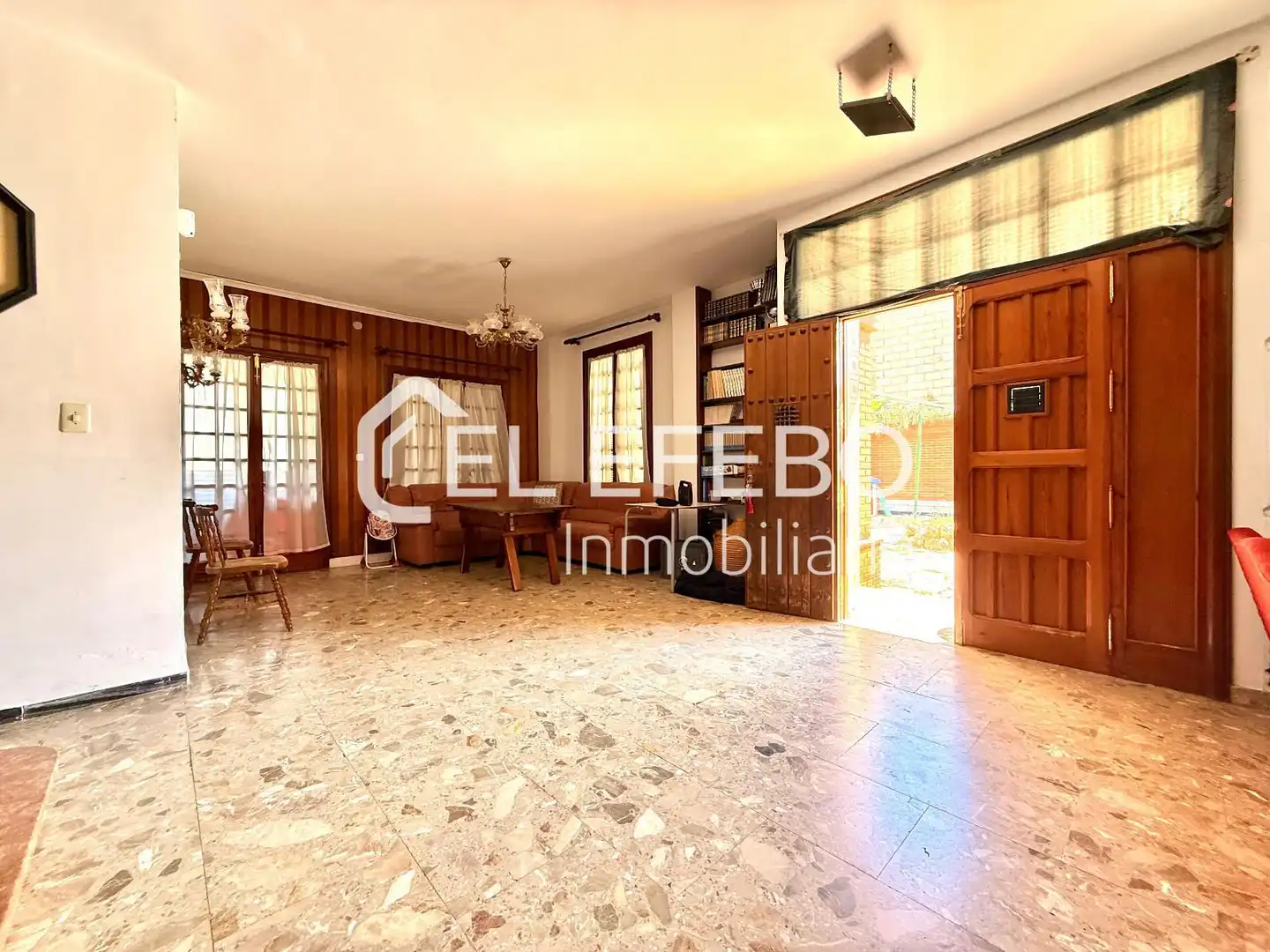 Vista exterior de Casa o chalet en venta en Antequera con Terraza, Trastero y Piscina
