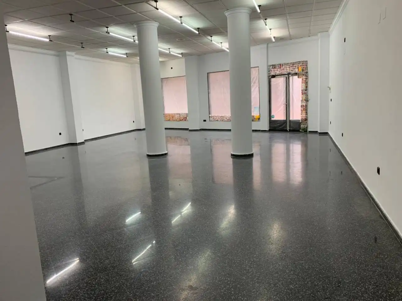 Commercial properties for sale in Calle HERMANOS PINZON, 13, Plaza de Toros - Avenida Chapí - Trinquete