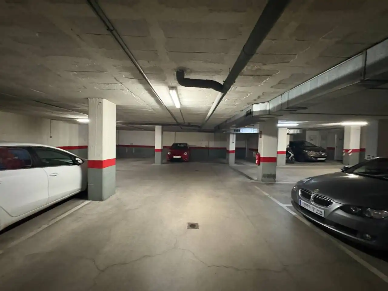 Parking de Piso en venta en Alicante / Alacant con Aire acondicionado, Trastero y Balcón