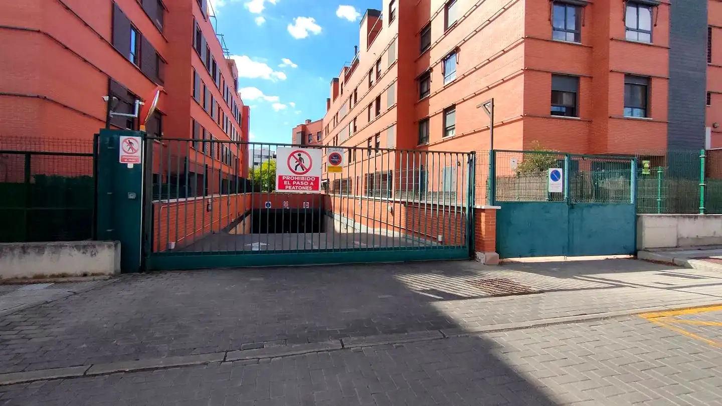 Aparcament en venda a Joan Miró 9, imagen 6