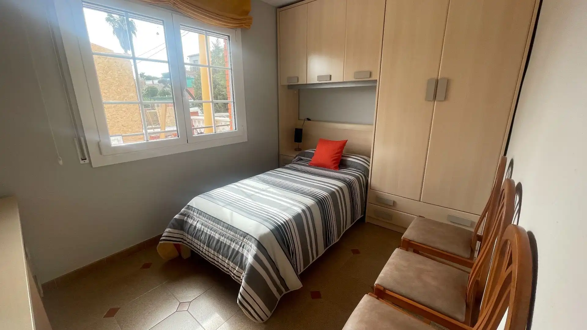 Dormitori de Casa o xalet en venda en Rubí amb Calefacció, Jardí privat i Terrassa