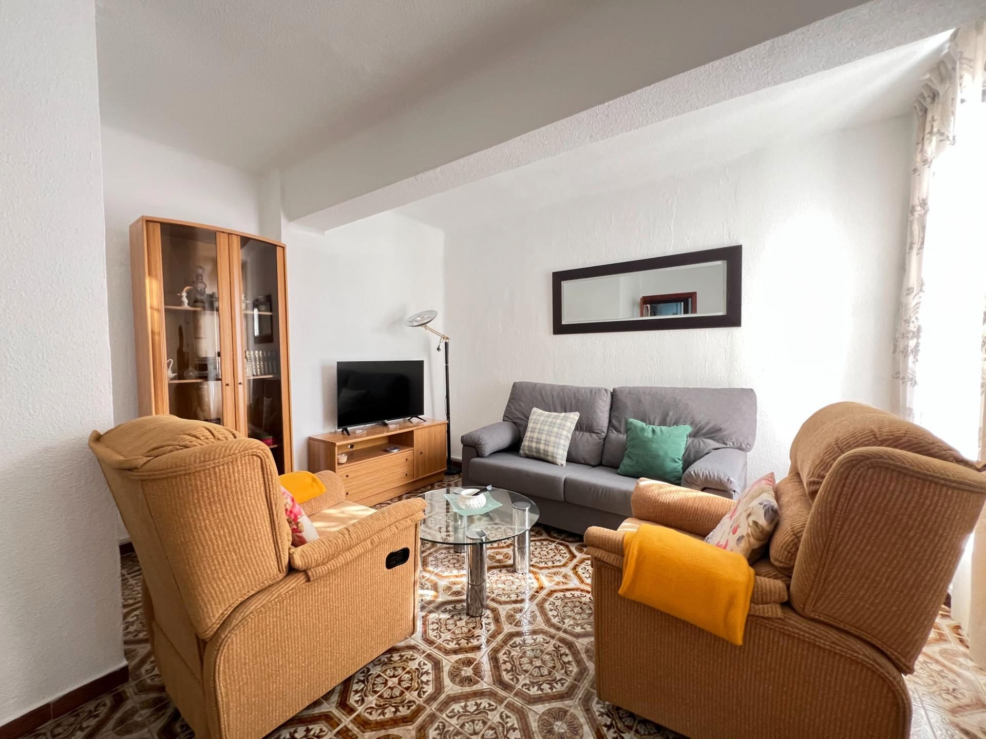Living room of Flat for sale in  Granada Capital  with Air Conditioner and Heating
