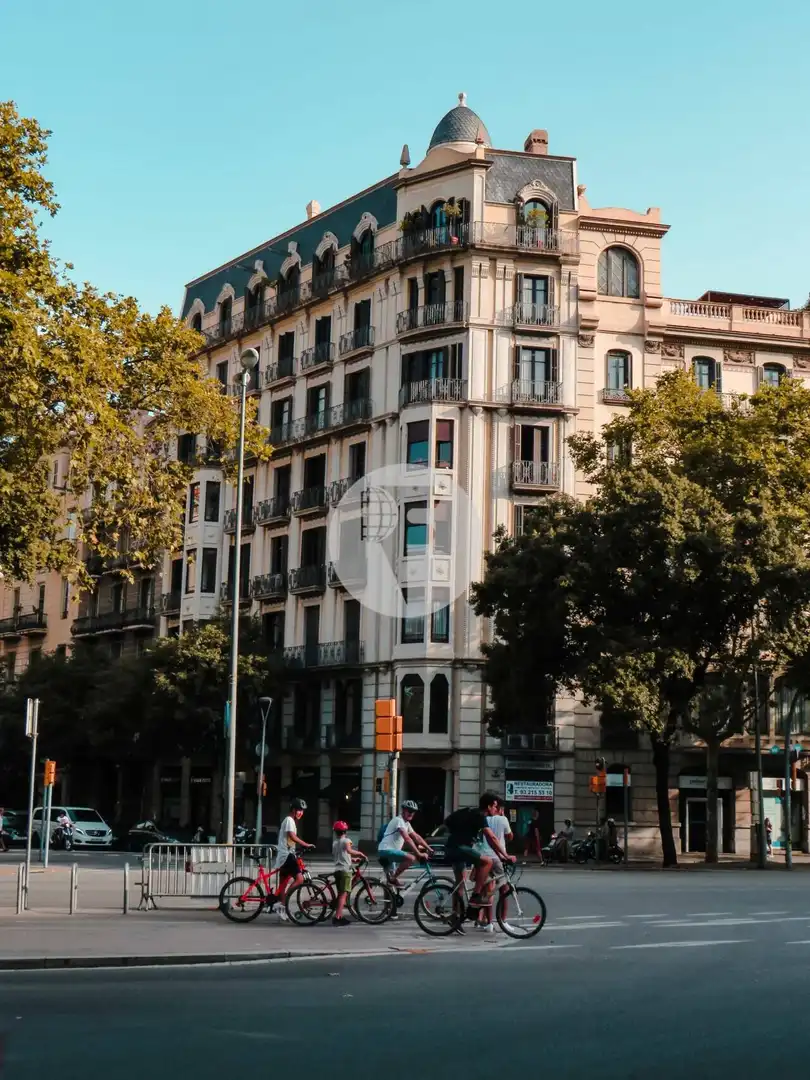 Vista exterior de Local en venta en Barcelona