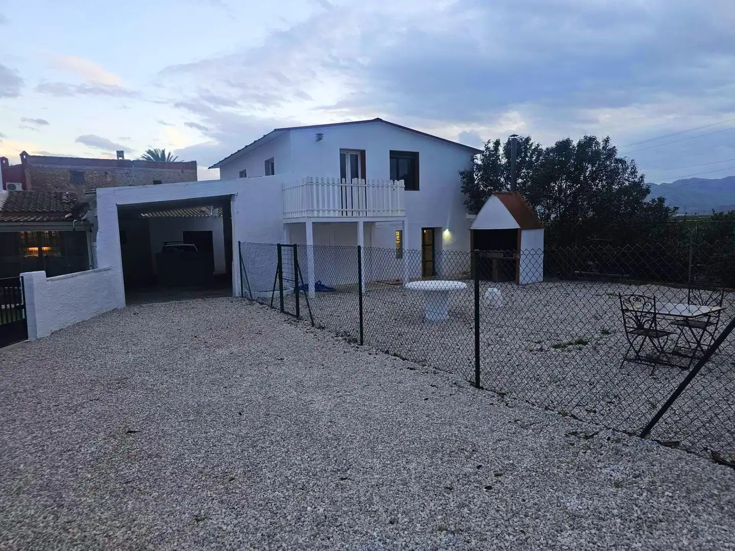 Vista exterior de Casa o xalet en venda en Cox amb Piscina