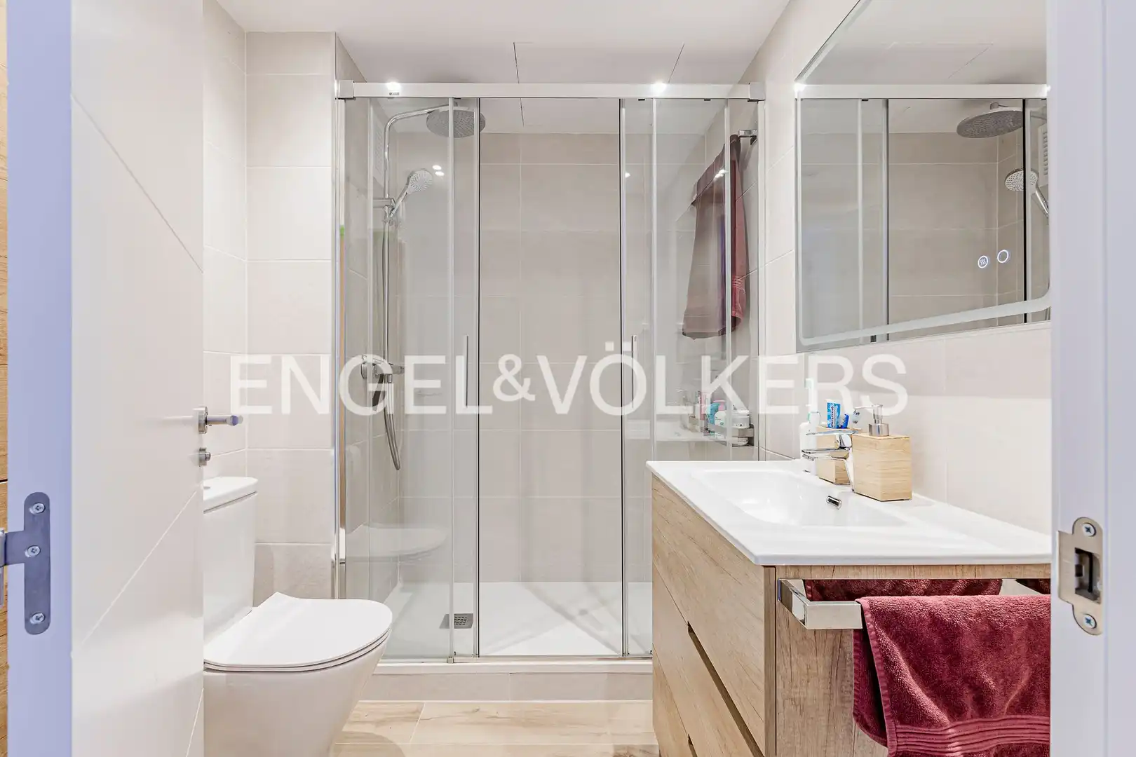 Baño de Ático en venta en Barcelona con Aire acondicionado, Calefacción y Terraza
