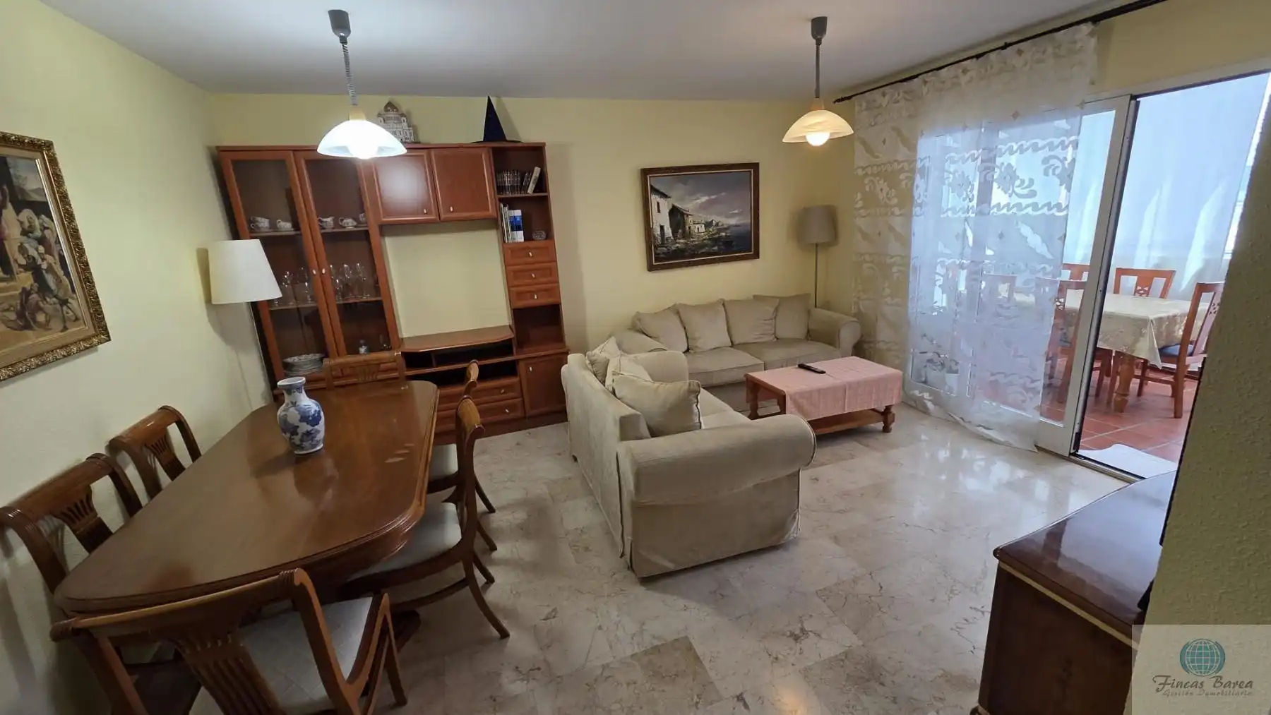 Living room of Flat for sale in Fuengirola  with Air Conditioner, Terrace and Community pool