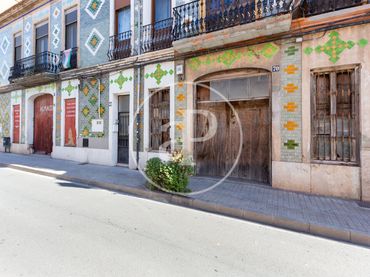 Pis amb jardí en venda a El Castell