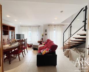 Sala d'estar de Dúplex en venda en Gandia amb Aire condicionat, Terrassa i Traster