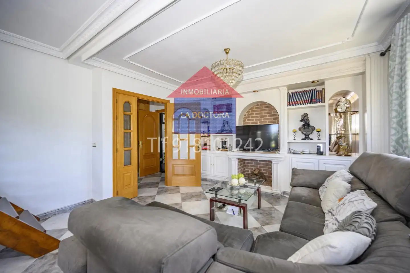 Sala de estar de Casa o chalet en venta en Escalona con Calefacción, Terraza y Piscina