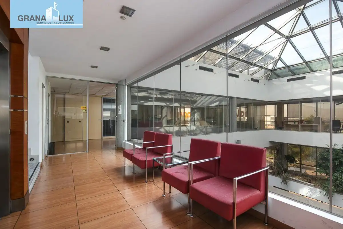 Inmuebles singulares con ascensor en venta en Poniente, imagen 29