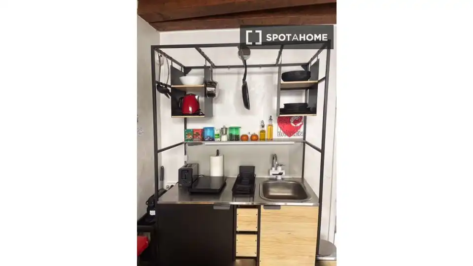 Room in Provençals del Poblenou