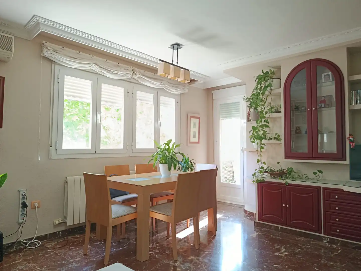 Comedor de Piso en venta en Jaén con Aire acondicionado, Piscina y Amueblado