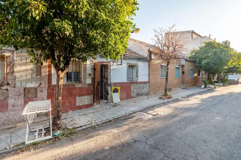 Vista exterior de Casa adosada en venta en Córdoba con Jardín privado