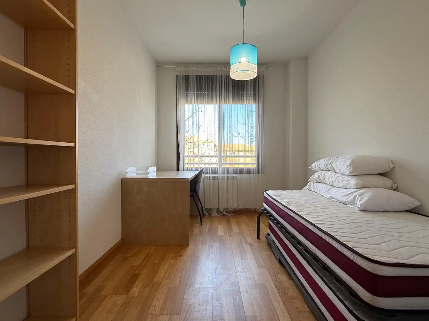 Schlafzimmer von Wohnung zum Verkauf in Yebes mit Heizung, Terrasse und Abstellraum