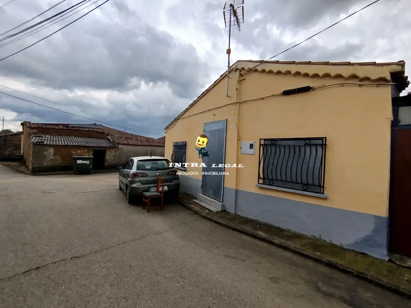 Außenansicht von Haus oder Chalet zum Verkauf in Cabrillas mit Möbliert, Ofen und Waschmaschine