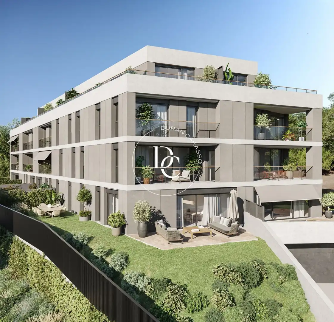 Vista exterior de Dúplex en venda en Sitges amb Jardí privat, Terrassa i Traster