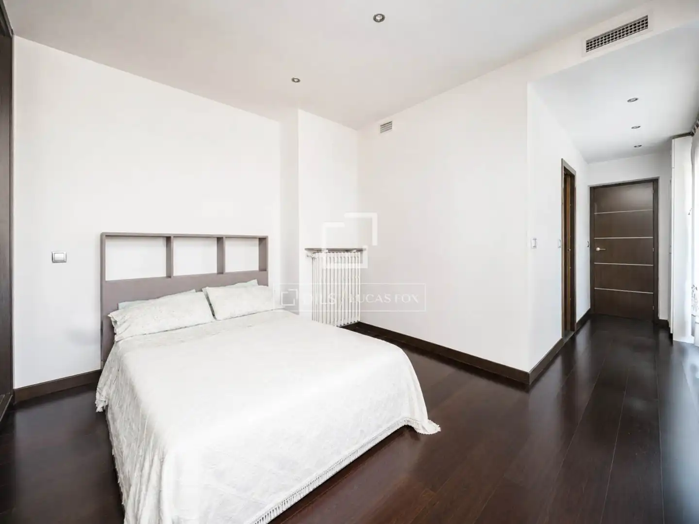 Bedroom of Attic for sale in Madrid  with Air Conditioner, Heating and Terrace
