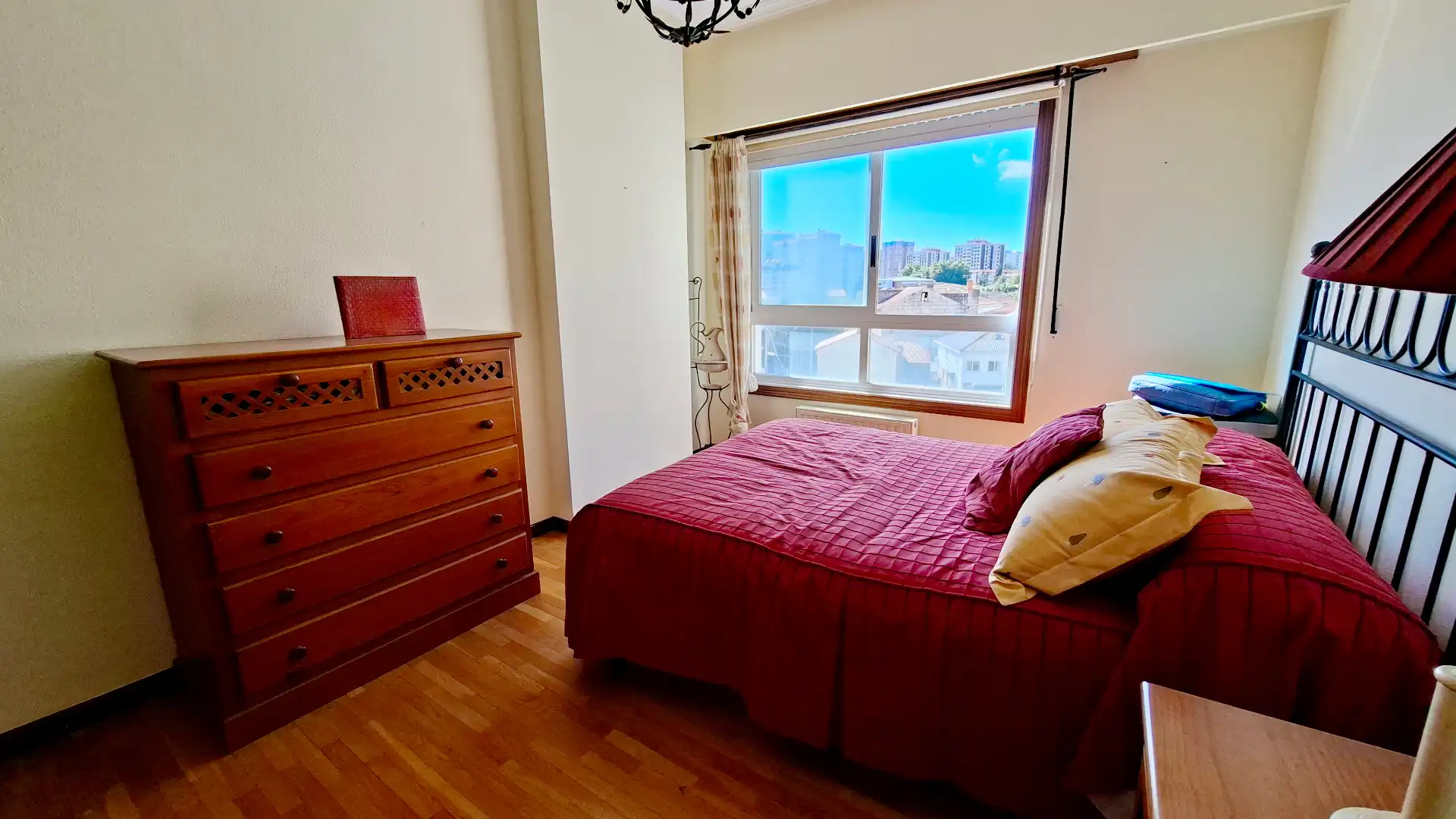 Bedroom of Flat for sale in Vigo   with Heating and Furnished