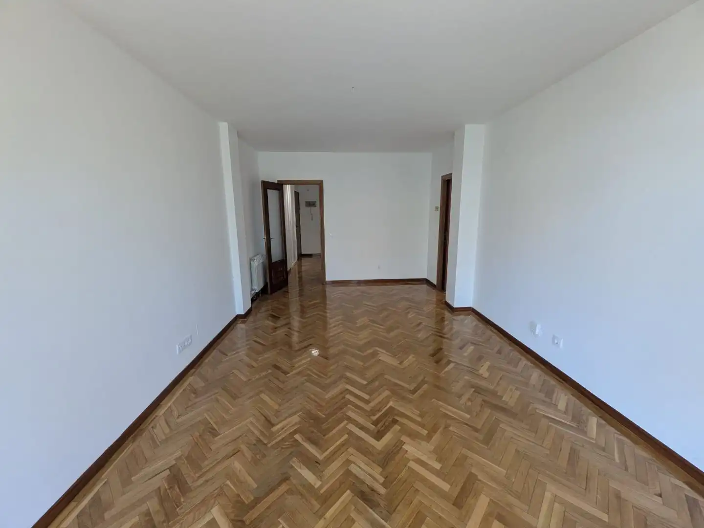 Wohnzimmer von Wohnung zur Miete in Madrid mit Klimaanlage, Heizung und Parkett