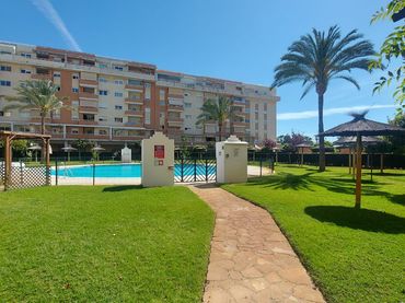 Appartement avec piscine à louer à Calle Navarro Ledesma