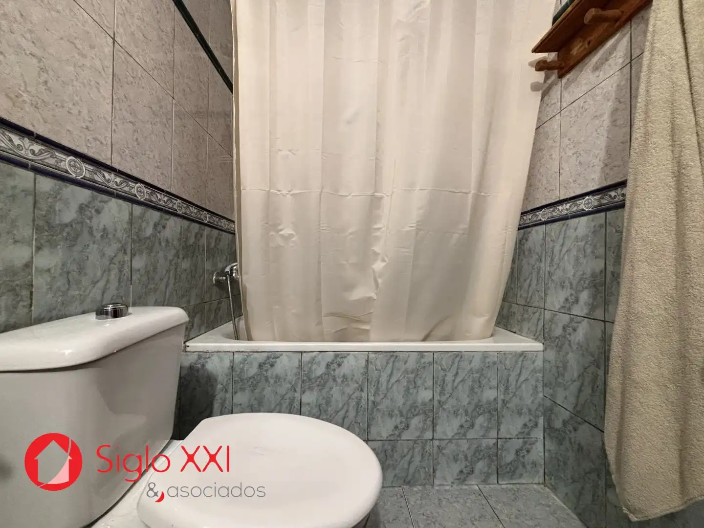 Bany de Pis en venda en Vila-real amb Traster i Balcó